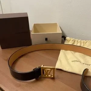 COPY - NEW-Louis Vuitton Women\'s Frame Patent Leather Belt Louis Vuitton | Accessories | Copy Newlouis Vuitton Womens  main image 2
